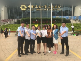 玻璃（lí）切（qiē）割機廠家